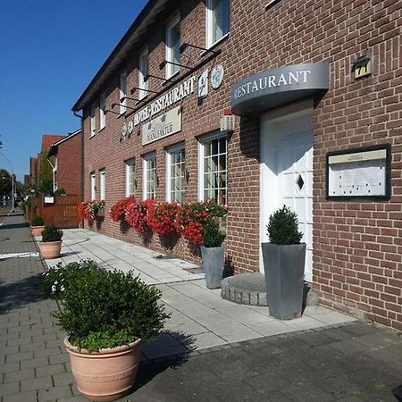 Hotel Zur Dicken Eiche Munster  Dış mekan fotoğraf
